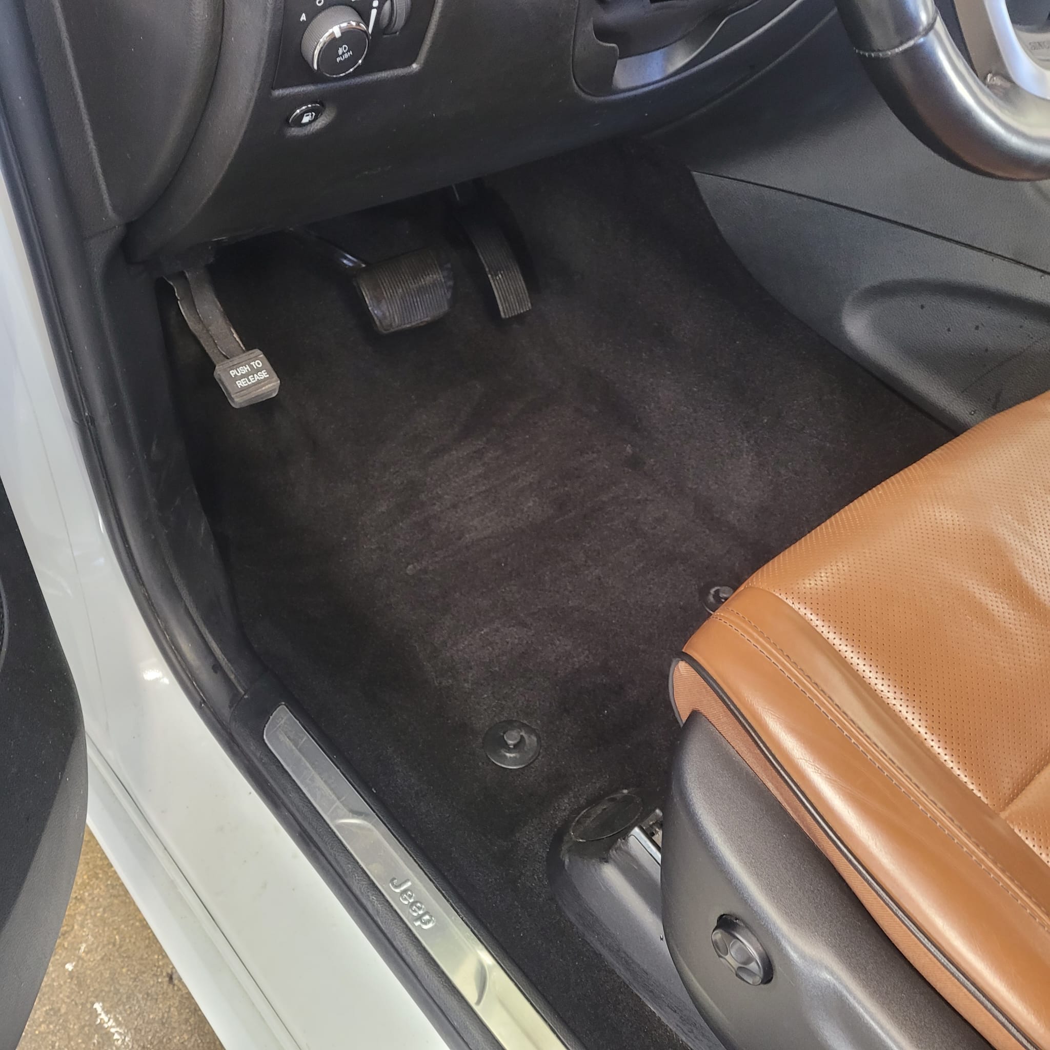 Interior Carpet Vacuum Cleaning Service
